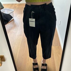 Cordera pleatted pant in midnight blue